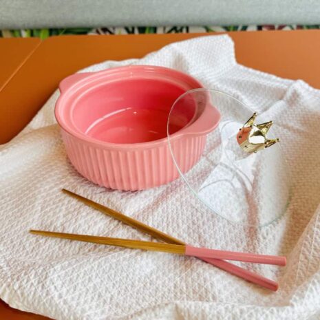 Pink Ceramic Pot sideview Pink Ceramic Pot sideview